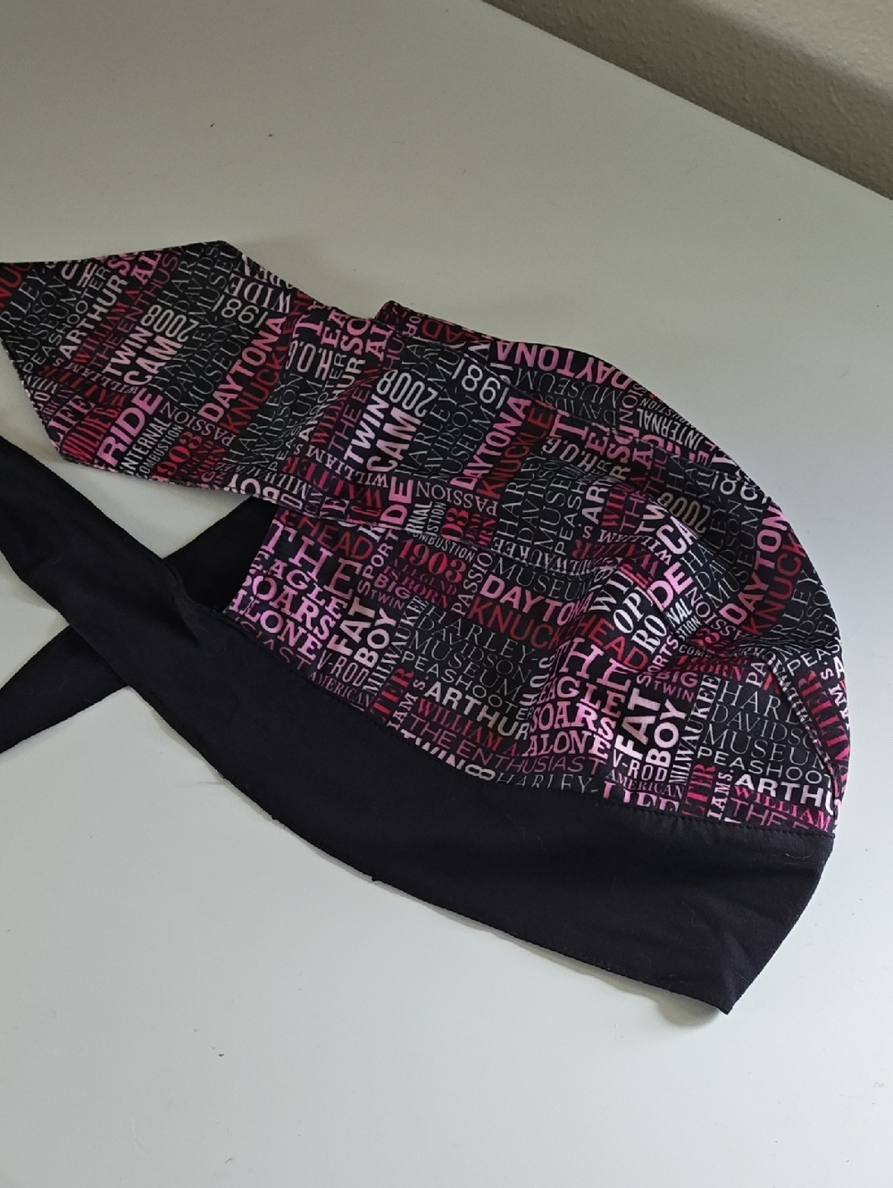 Harley-Davidson Black and Pink Text Print Headwrap